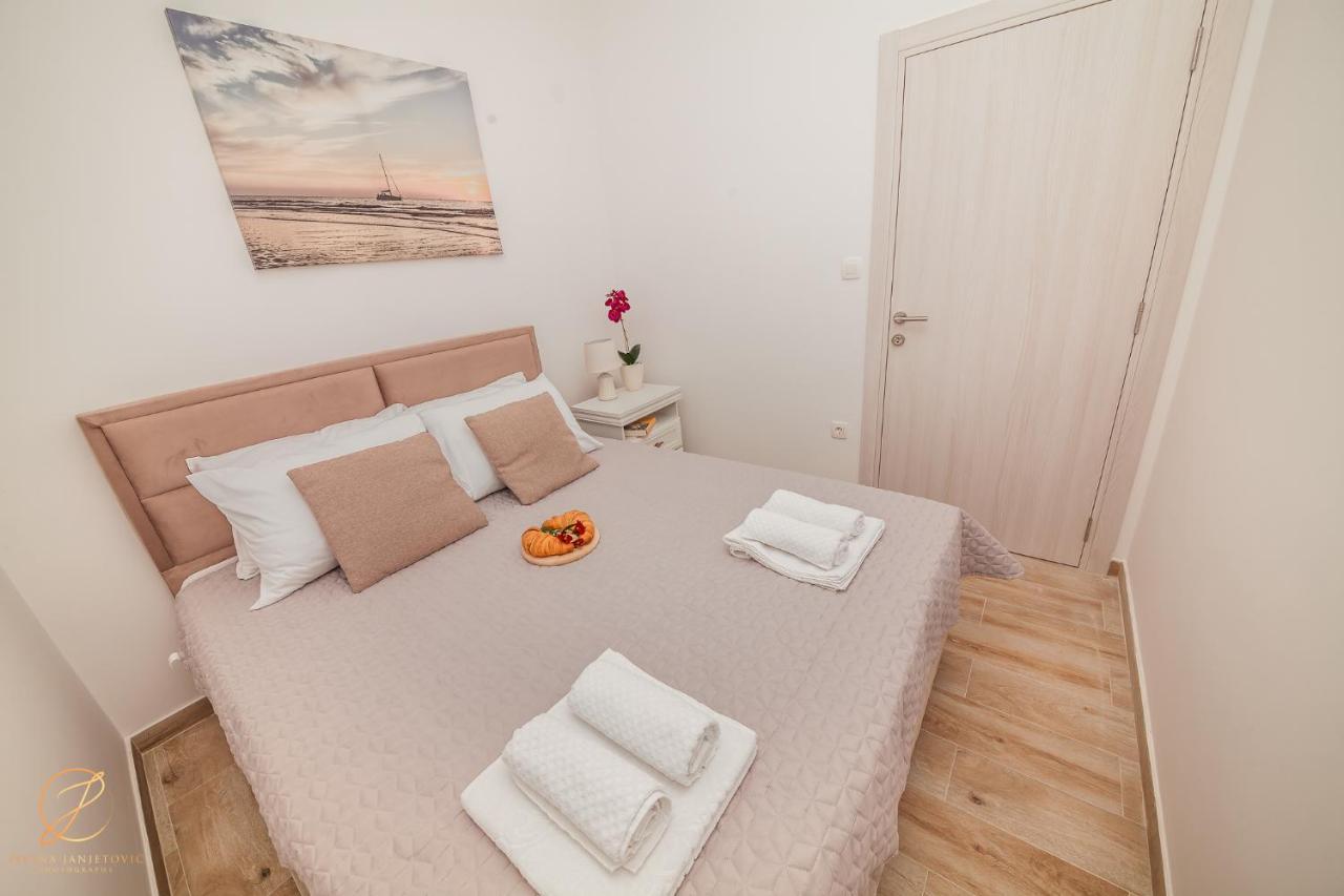 Apartments Ruzmarin Herceg Novi Exterior foto