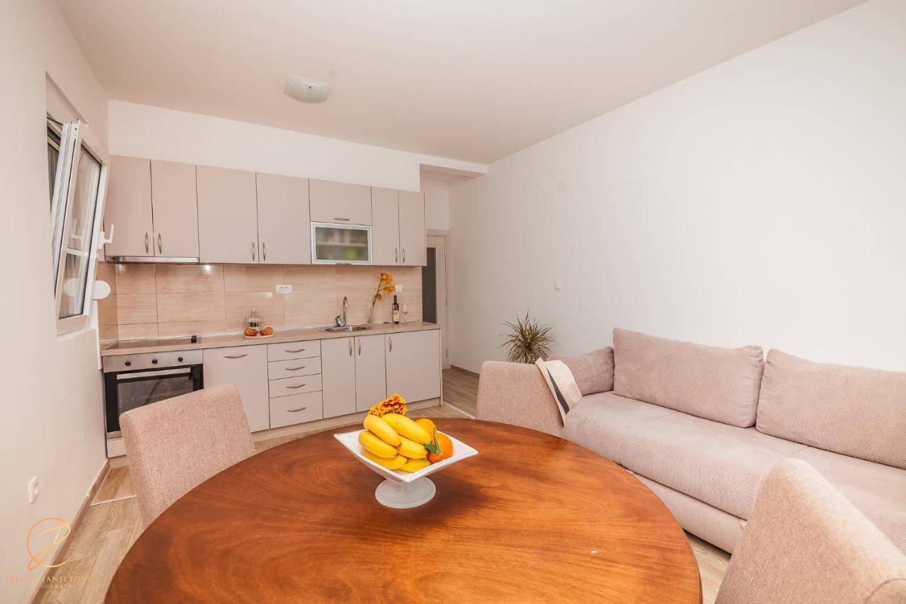 Apartments Ruzmarin Herceg Novi Exterior foto